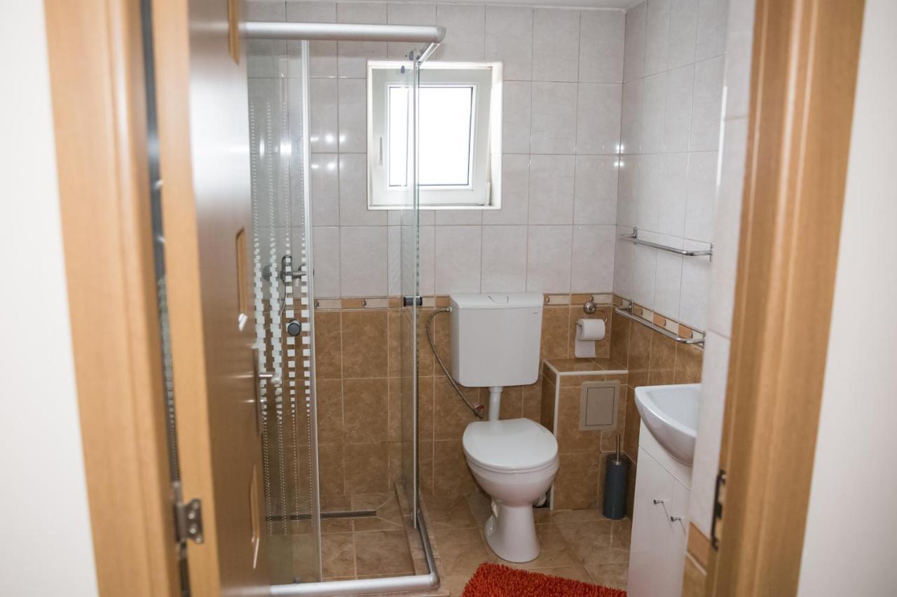 Apartament Beta Appartamento Bistriţa Esterno foto